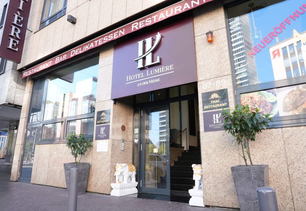 Eingang Hotel Lumière an der Messe, Frankfurt